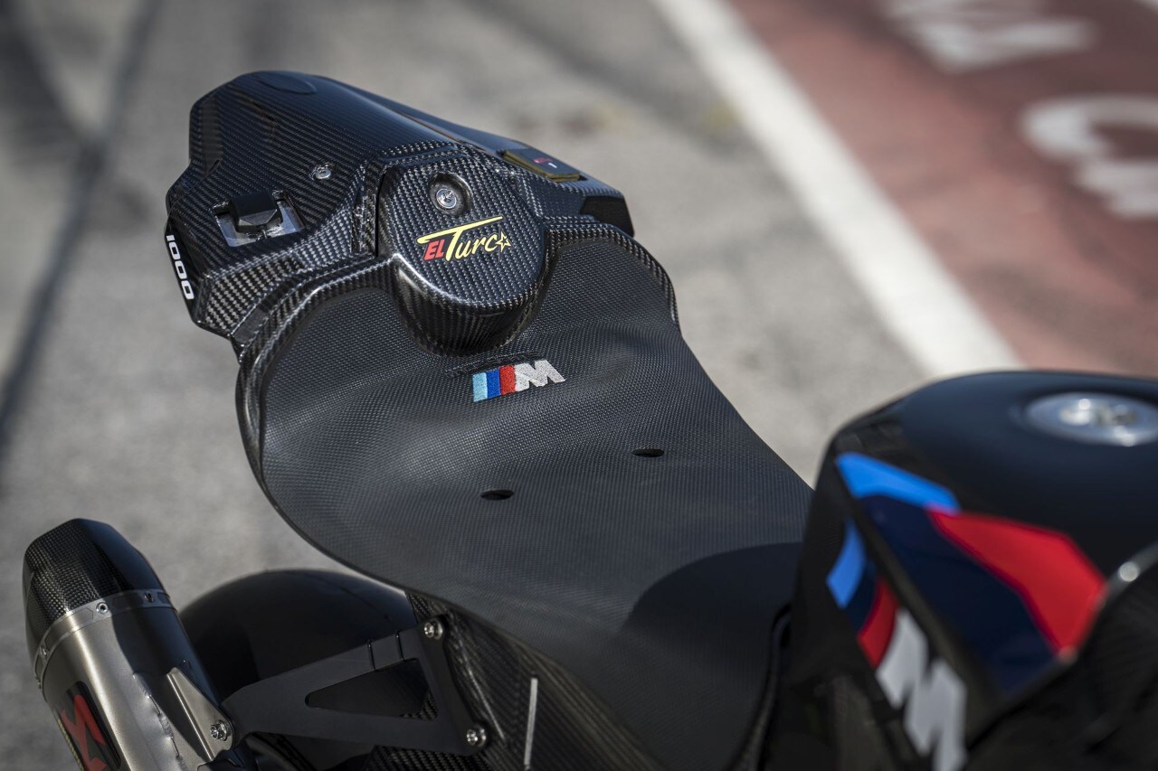 DueruoteTG #238 - Abbiamo guidato in pista la BMW che corre in SBK! 